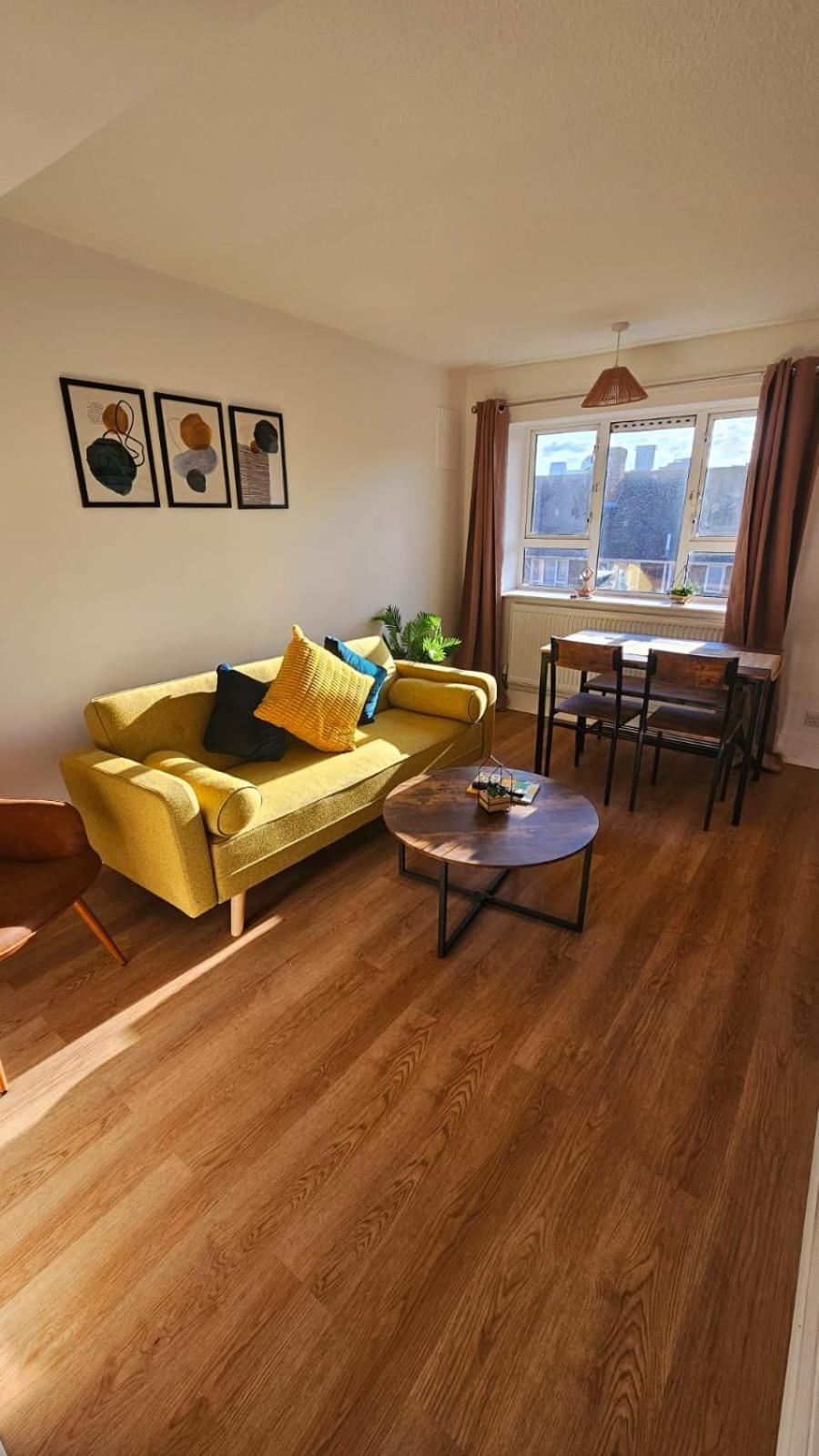 Excel O2 Stunning Large 3 Bedroom Apartment With Balcony London Exterior foto